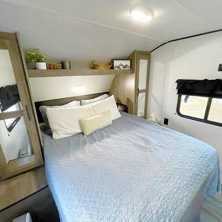 Rv Located On Private Property, Providing Access To The Guadalupe River, Accommodates Up To 5 Guests 뉴 브라운펠스 외부 사진